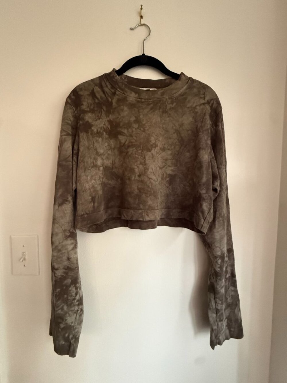 Cotton Citizen Green Tie Dye Cropped Sweatshirt Premium